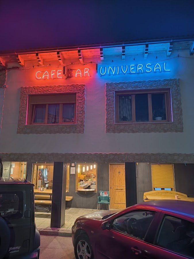 Café Bar Universal