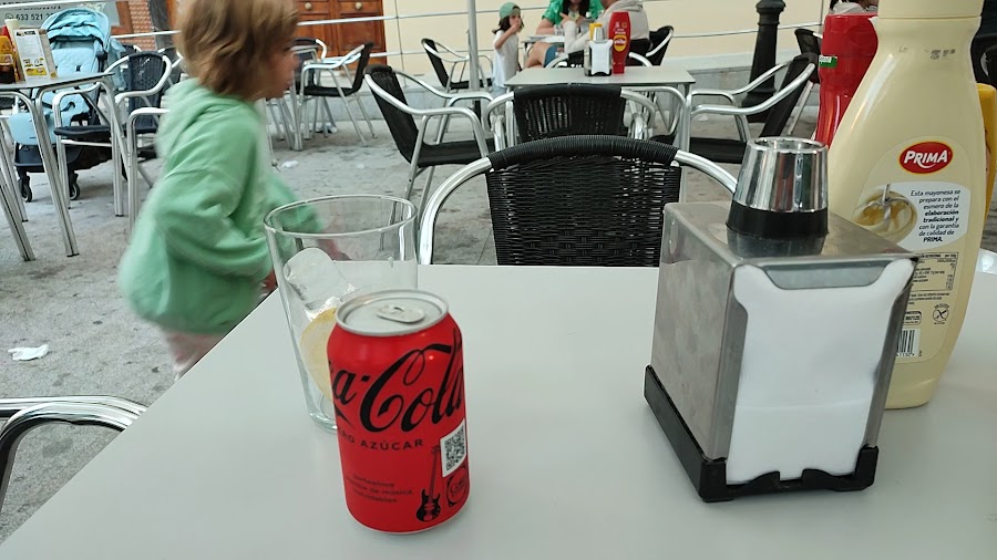 Hamburguesería y Bocatería Mordiscos