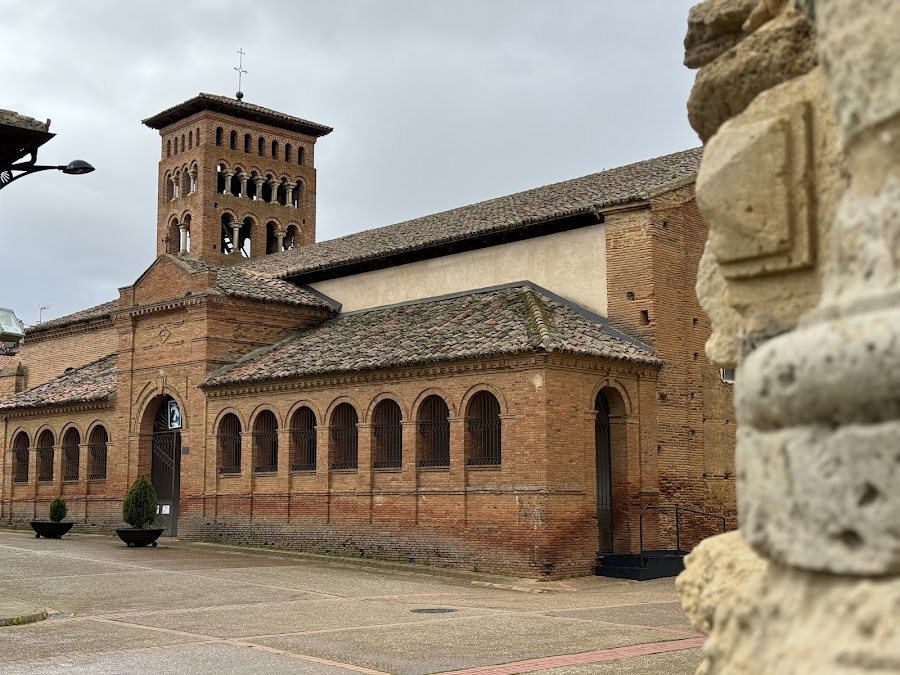 Iglesia de San Tirso