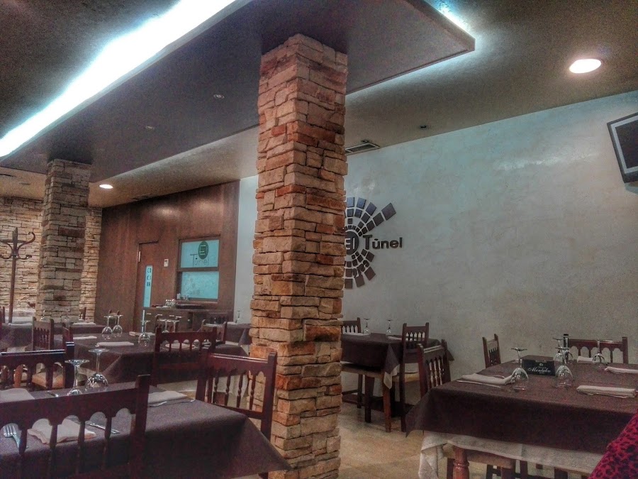 Restaurante El Túnel